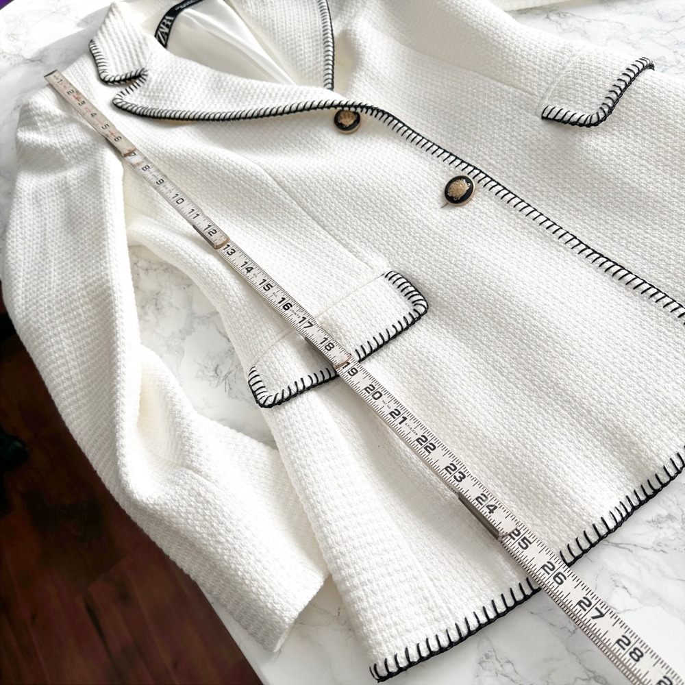 Zara White Textured Tweed Blazer Black Contrast Stitching Gold Buttons Size XS - Picture 9 of 13